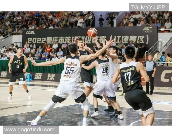 重庆篮球队在钻石联赛积分榜中以68分稳居第一名展现强劲实力 重庆篮球队在钻石联赛积分榜中以68分稳居第一名展现强劲实力