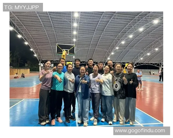 排球盛宴:深入解析成都排球队的战术布局与团队协作技巧 排球盛宴:深入解析成都排球队的战术布局与团队协作技巧