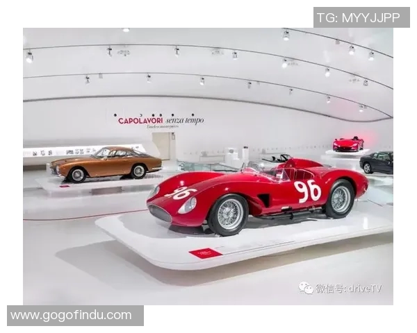 足球明星们的豪华跑车之旅揭秘与他们的速度激情碰撞 足球明星们的豪华跑车之旅揭秘与他们的速度激情碰撞