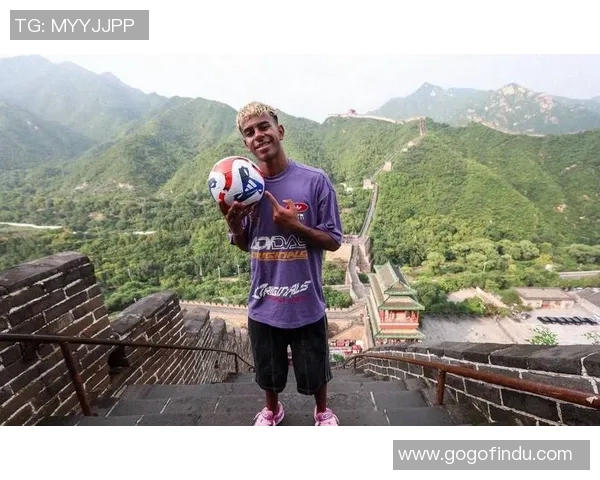 超级好的足球明星如何在赛场上创造辉煌成就与激励年轻球员的成长之路