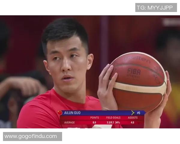 足球明星徐弘亲笔签名珍藏品揭幕引发球迷热议与追捧 足球明星徐弘亲笔签名珍藏品揭幕引发球迷热议与追捧