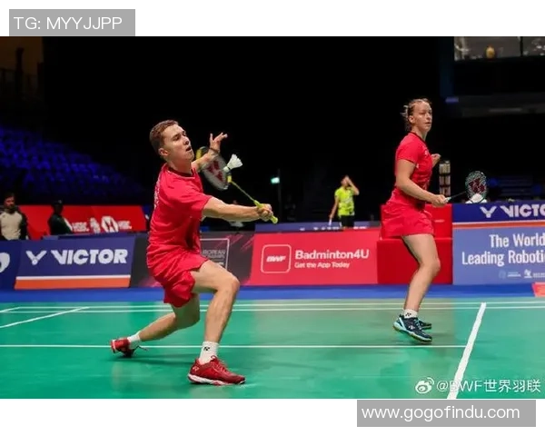 成都羽毛球队与重庆羽毛球队赛后状态分析与复盘总结